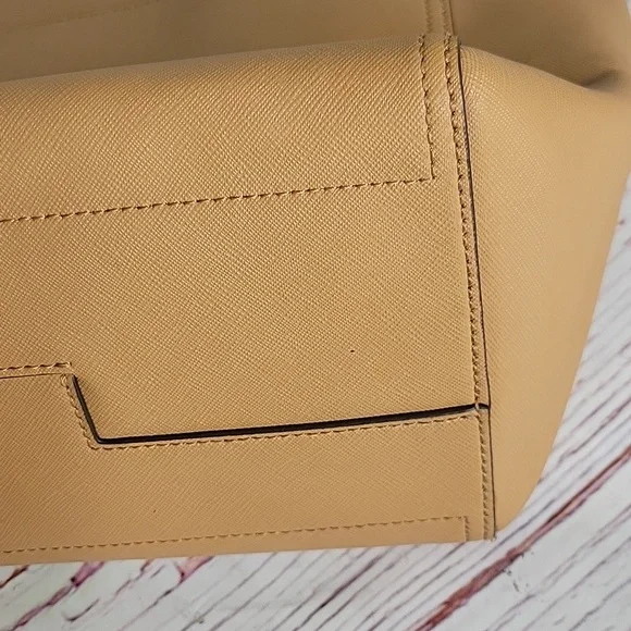 Tory Burch Tan Tote Bag - Picture 8 of 12